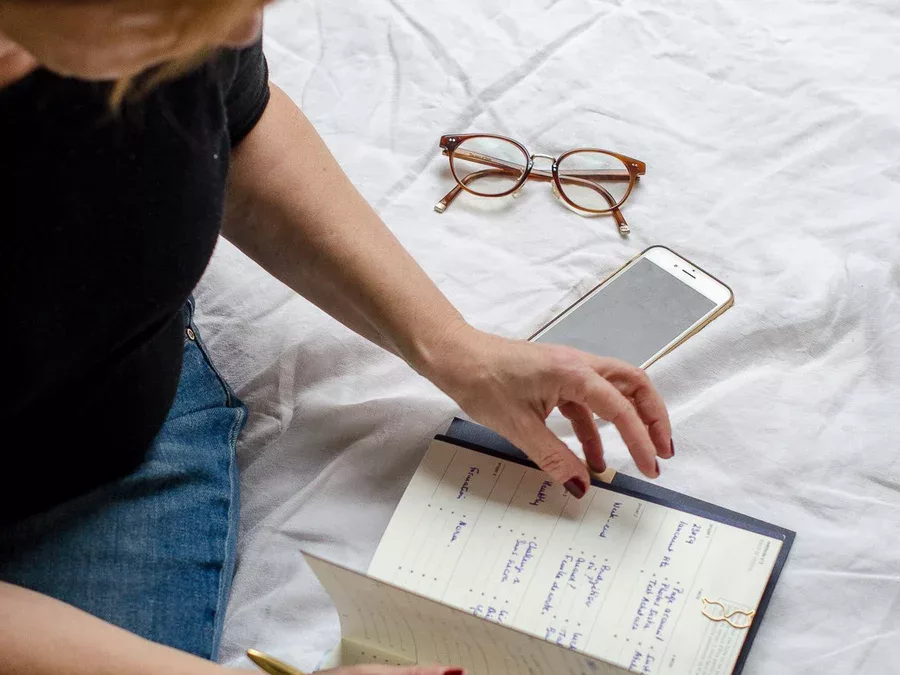 #Entrepreneuses – Anne, créatrice du carnet 23heures59 éditions