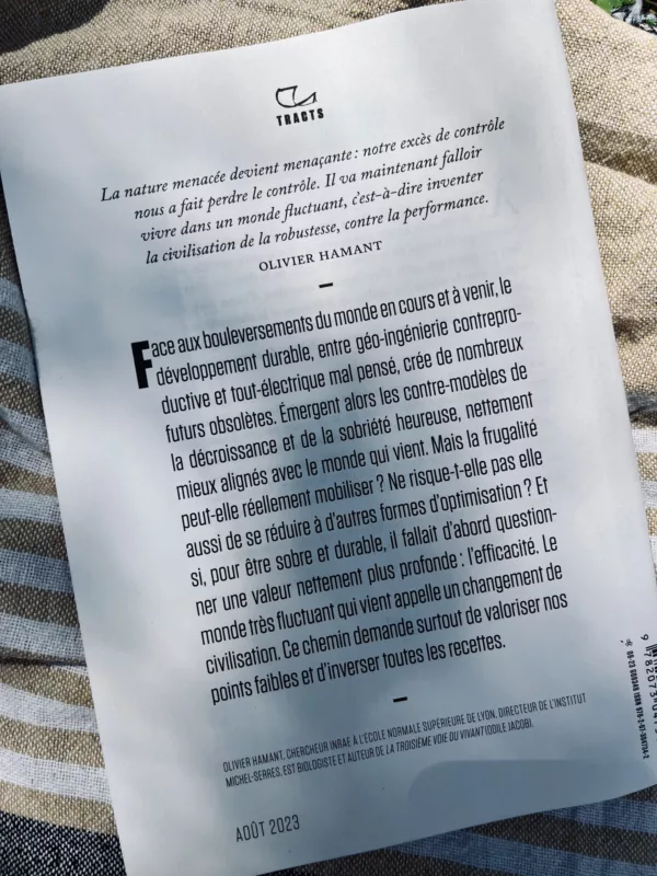 Dernière de couverture du livre Antidote au culte de la performance, la robustesse du vivant d'Olivier Hamant